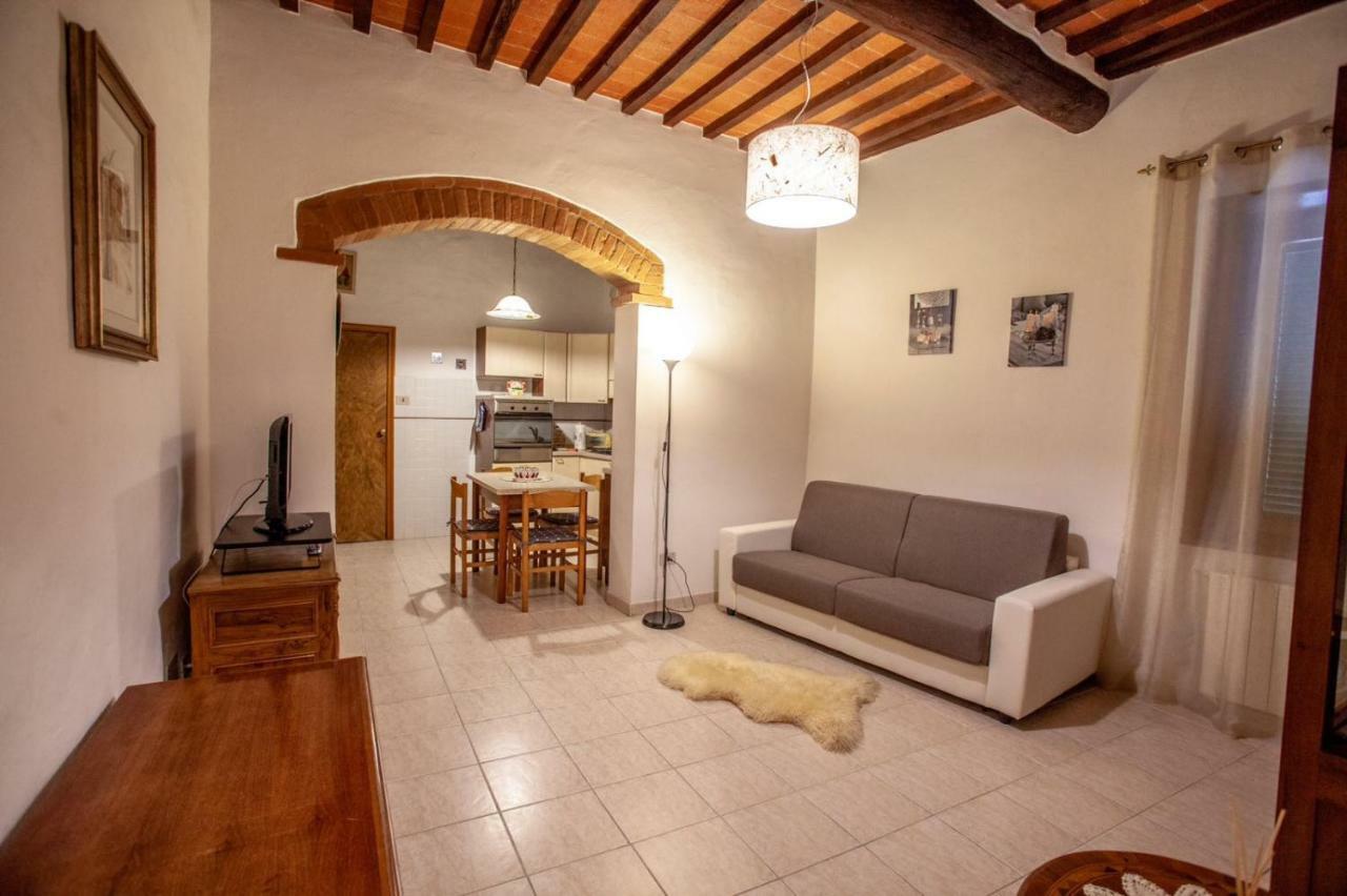 شقة La Casa Di Francesca كاستيلْنْوافو بيراردين المظهر الخارجي الصورة